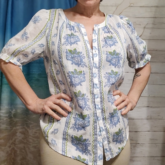 Lucky Brand Blue and White Floral Blouse NWT - Picture 3 of 9